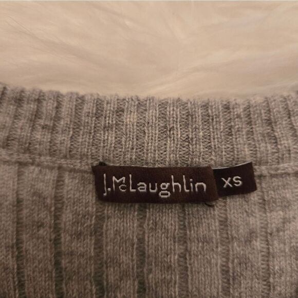 J.Mclaughlin 100% Cashmere XS sweater - Picture 2 of 8